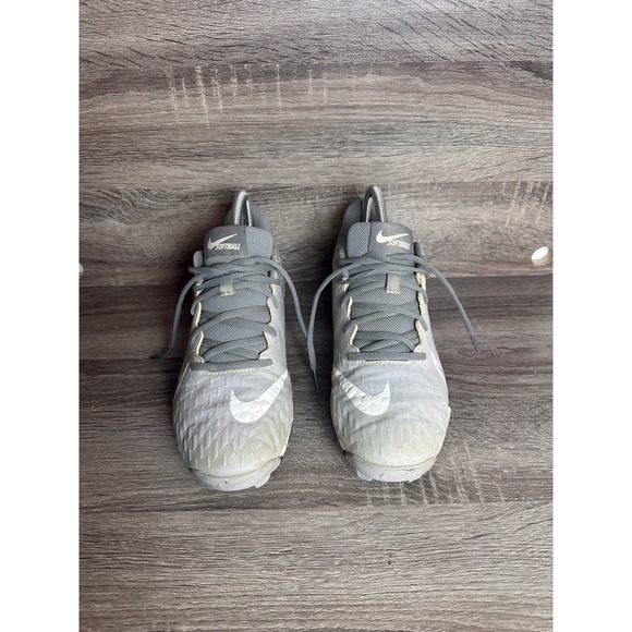 Nike Hyperdiamond 4 Womens Softball Spikes Grey Size‎ 8.5 CZ5918-012 - Picture 2 of 11